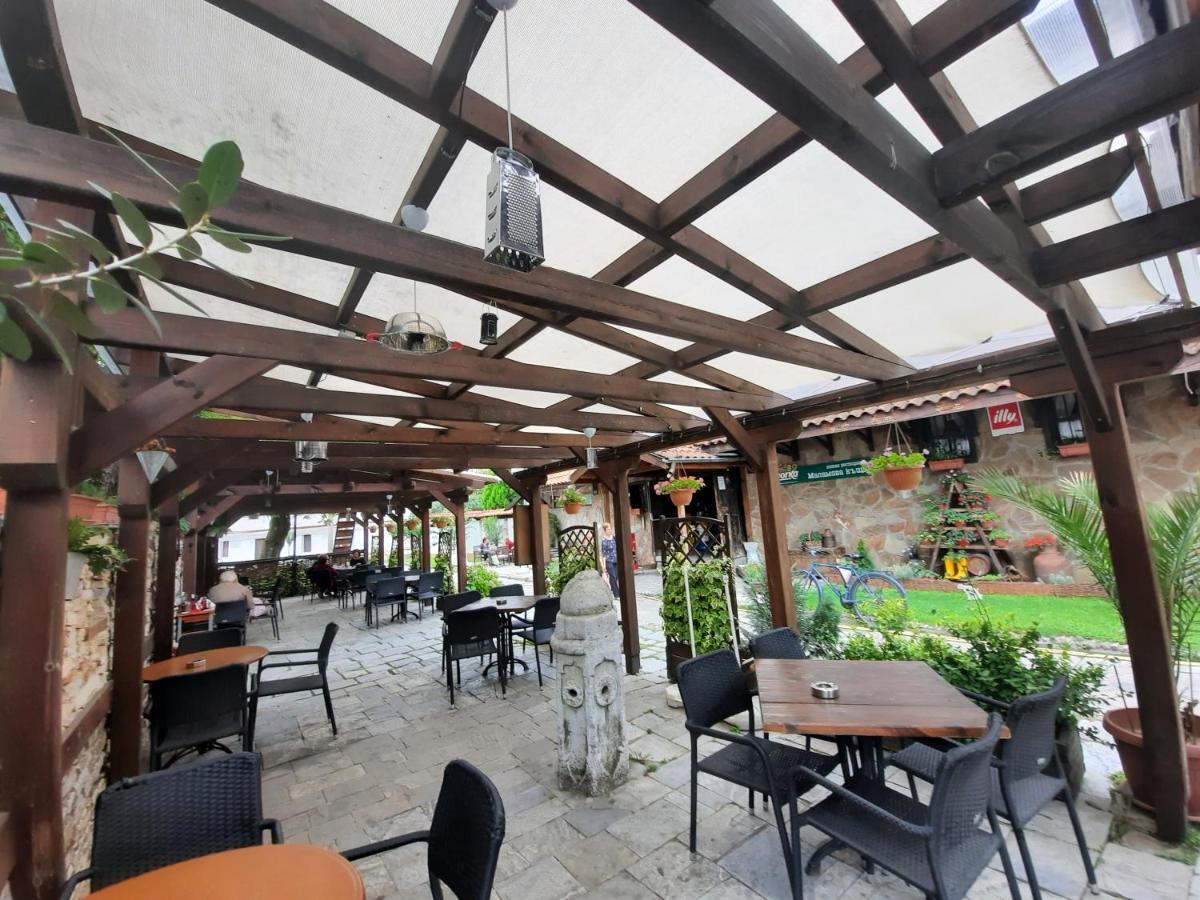Семеен Хотел-Ресторант Маламовата Къща Gotse Delchev Exterior foto